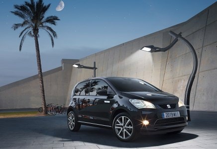 SEAT Mii electric illuminated night