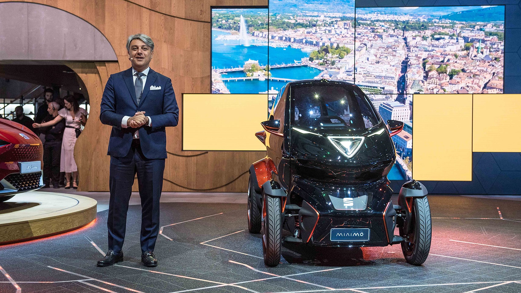SEAT takes on e-mobility in Geneva CUPRA Formentor