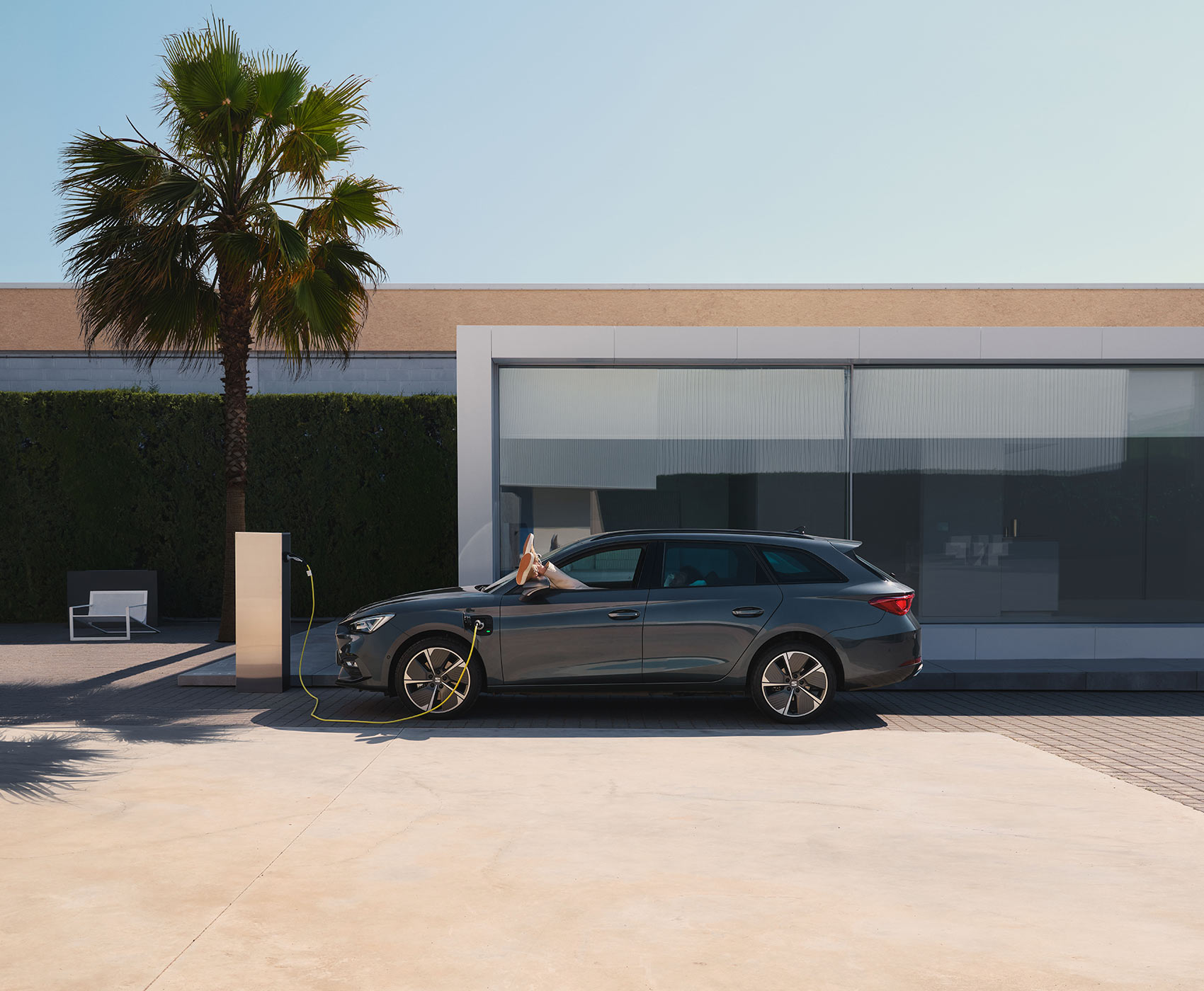 SEAT Leon Sportstourer PHEV charging