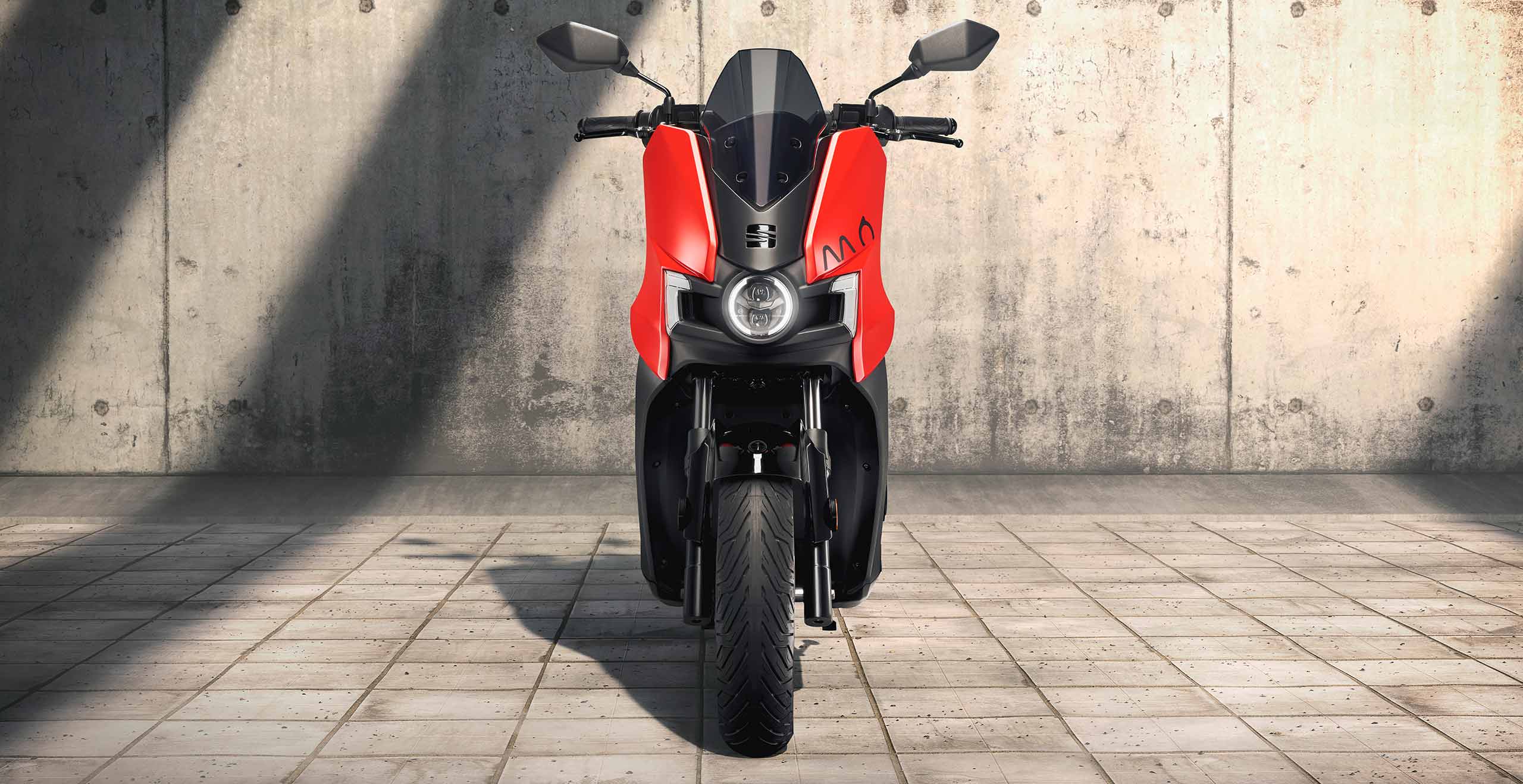 SEAT MÓ eScooter 125 electric motorcycle front view